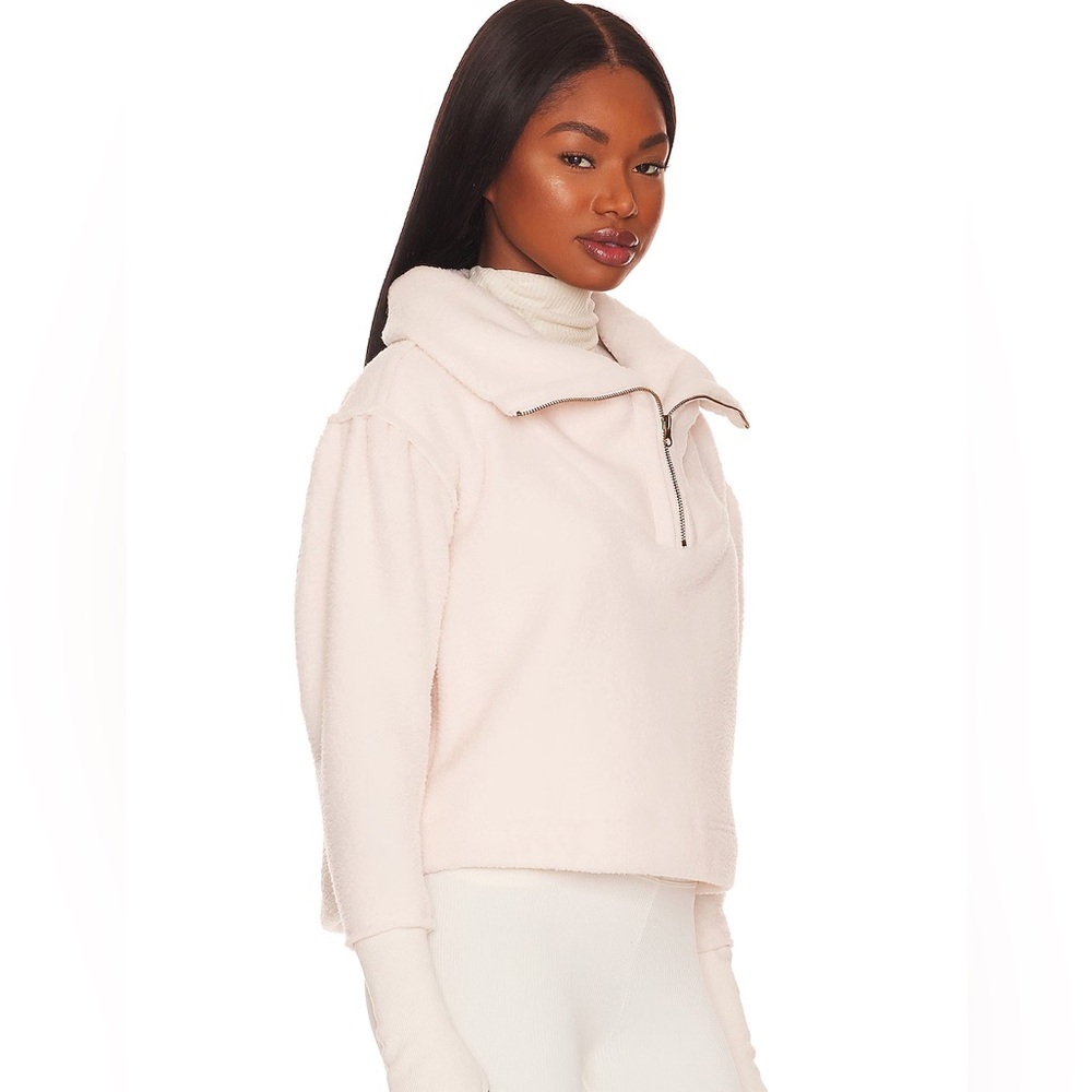 Free People Poppy Pullover in Champagne Dreams size Small Light Pink Fleece